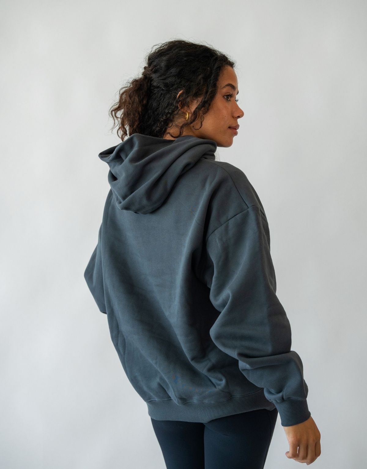 AVAVAV アヴァヴァヴ パーカー ブルー Divine Hoodie – AVA Active
